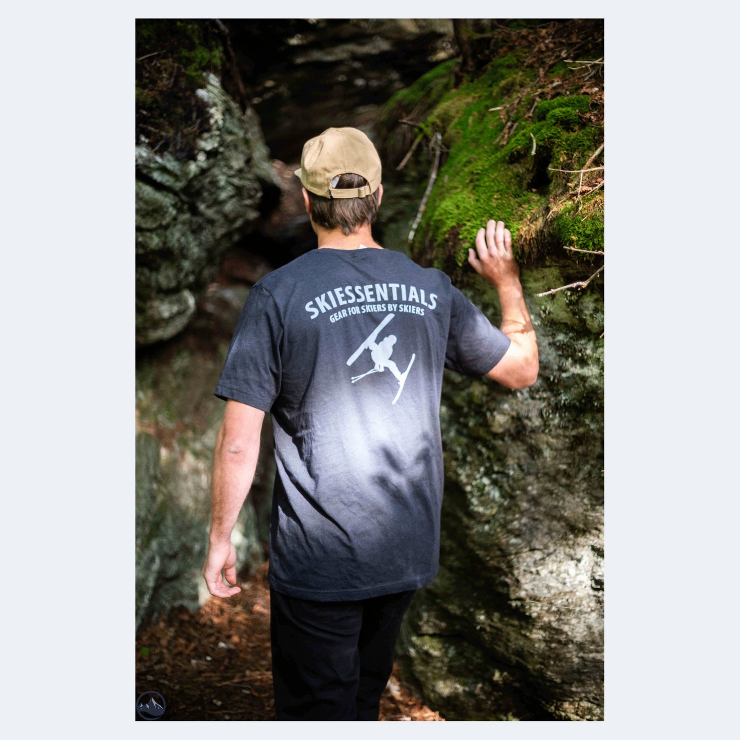 2022 SkiEssentials Logo T-Shirt