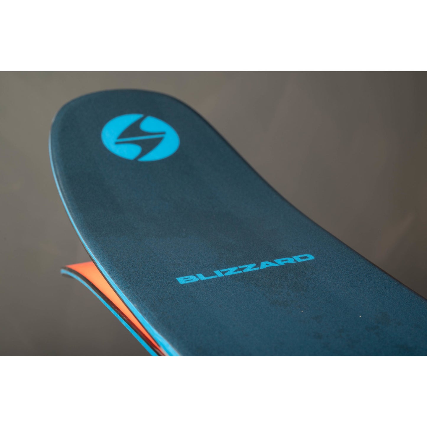 2024 Blizzard Hustle 9 Skis