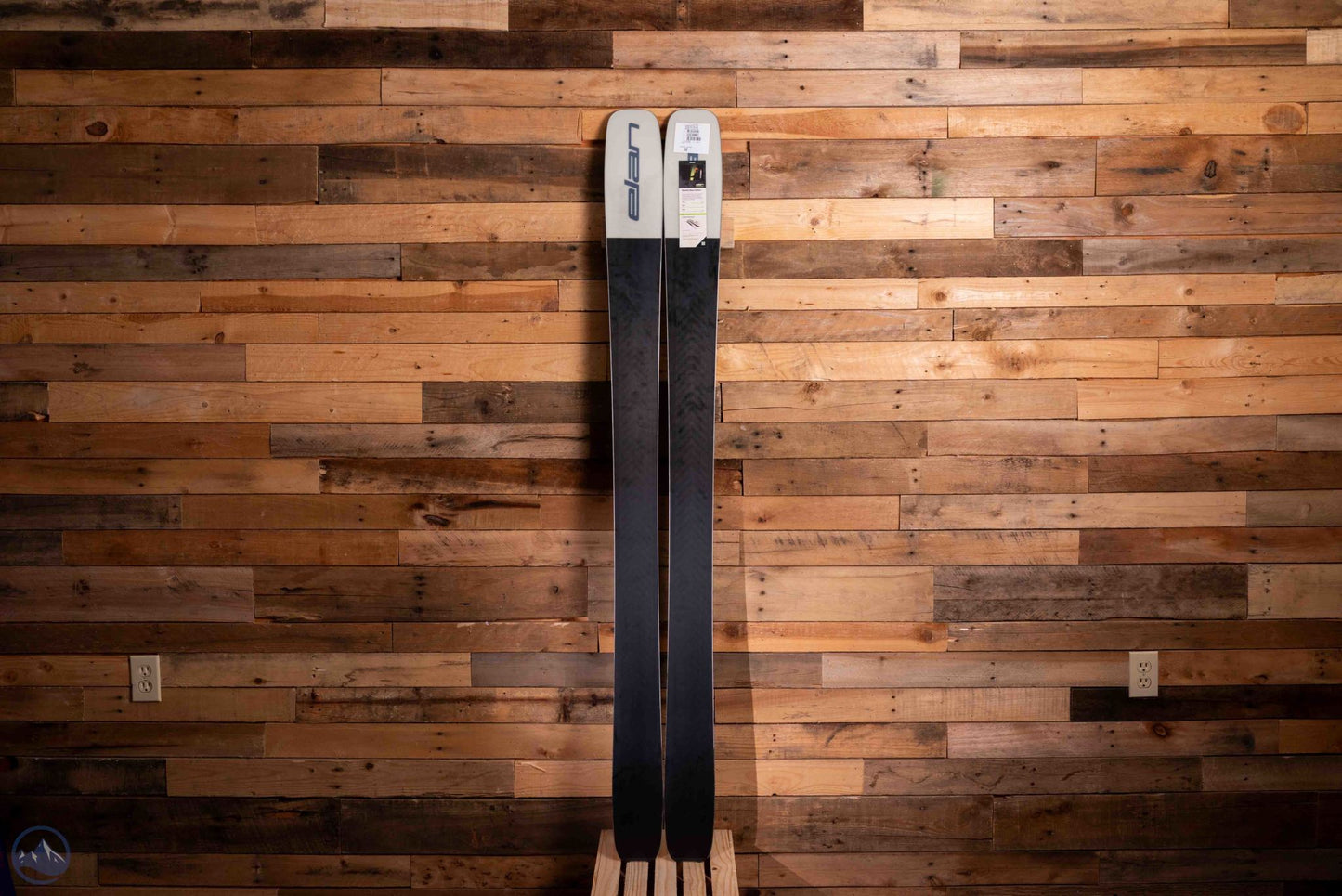 2026 Elan Ripstick 102 Black Edition Skis