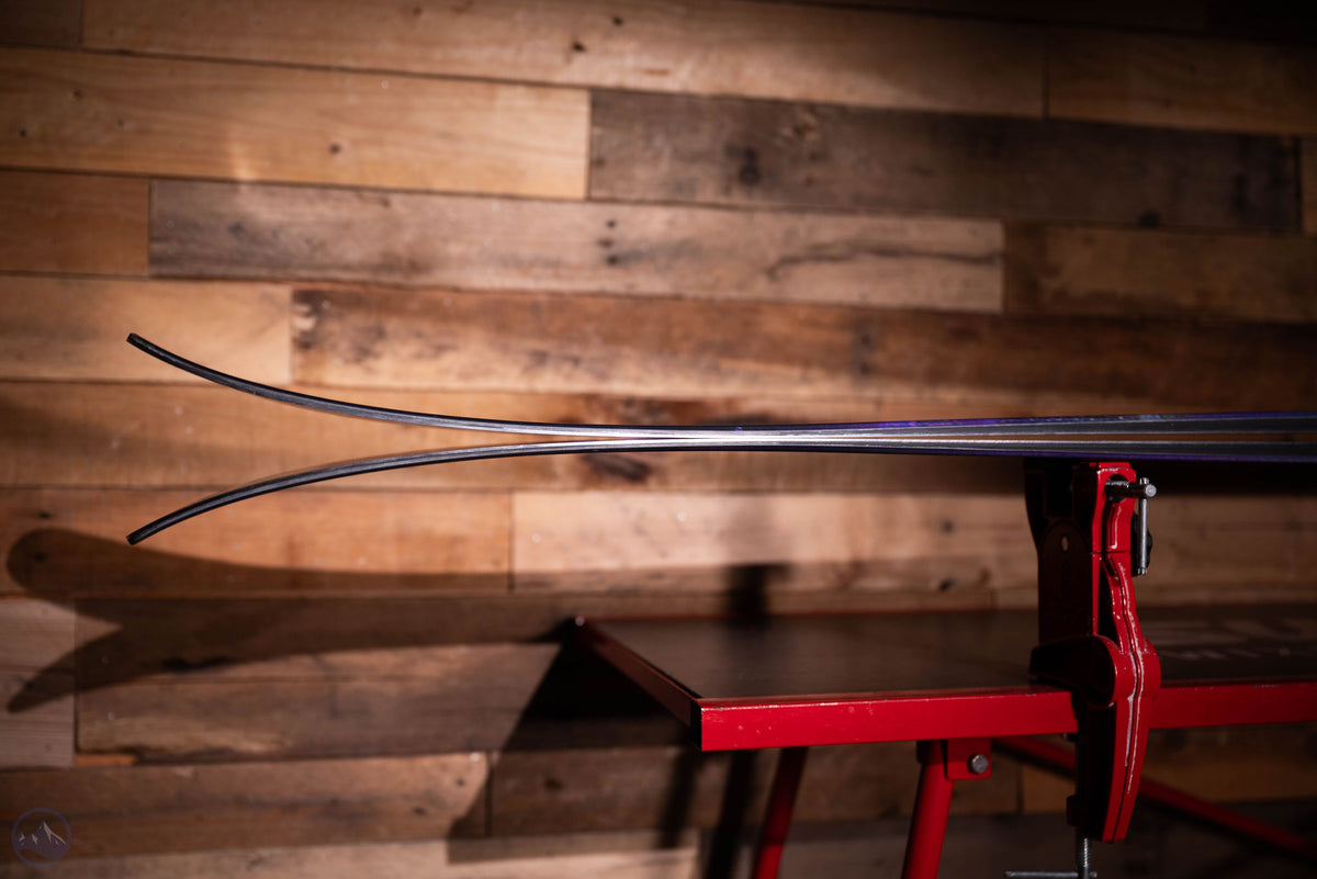 2027 Armada ARV 106 Skis