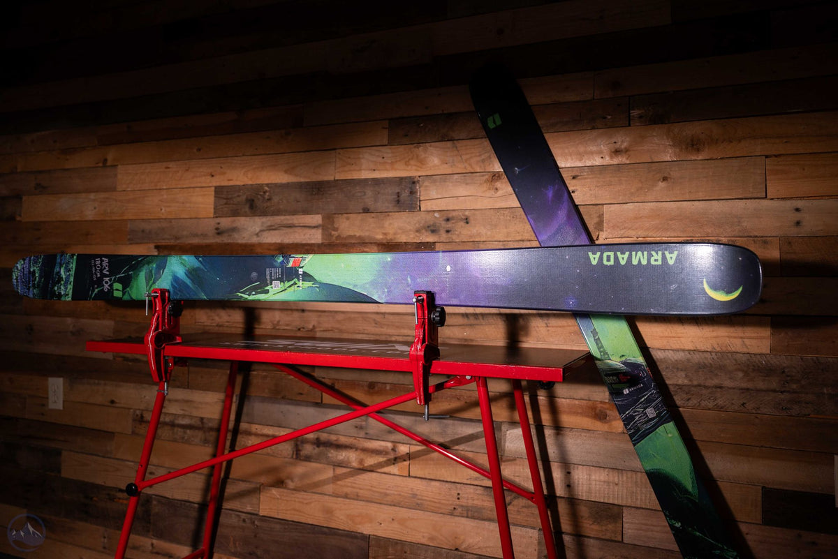 2027 Armada ARV 106 Skis
