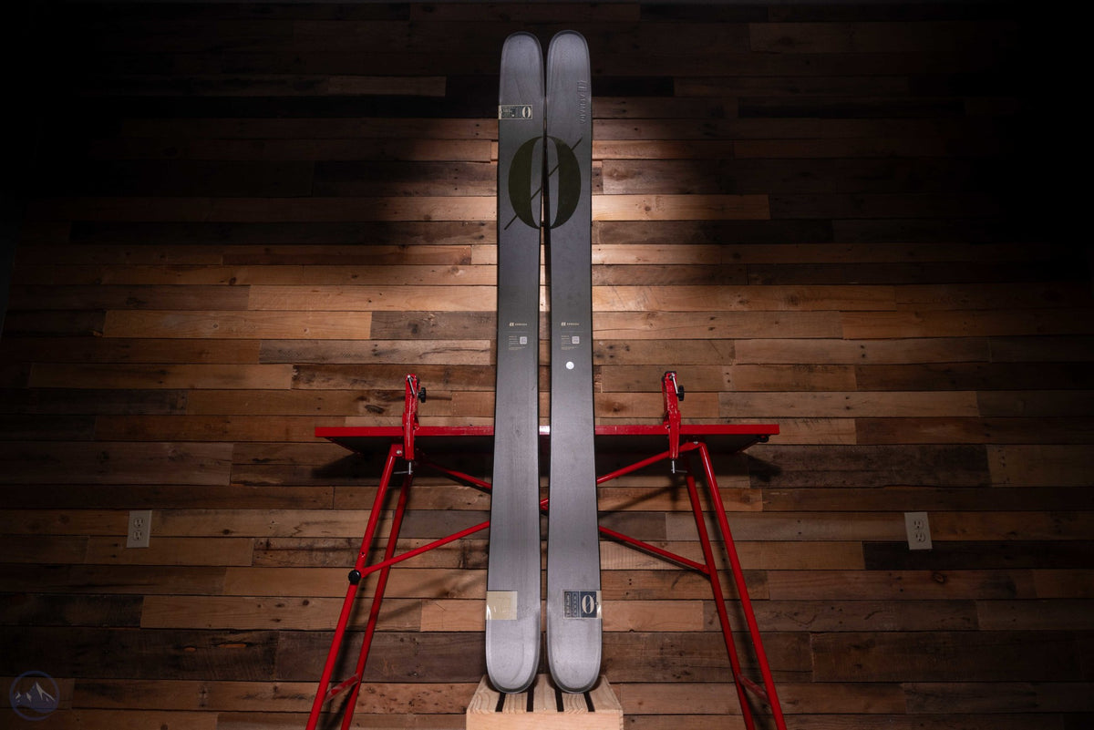 2027 Armada ARV 116 Jj Ul Skis