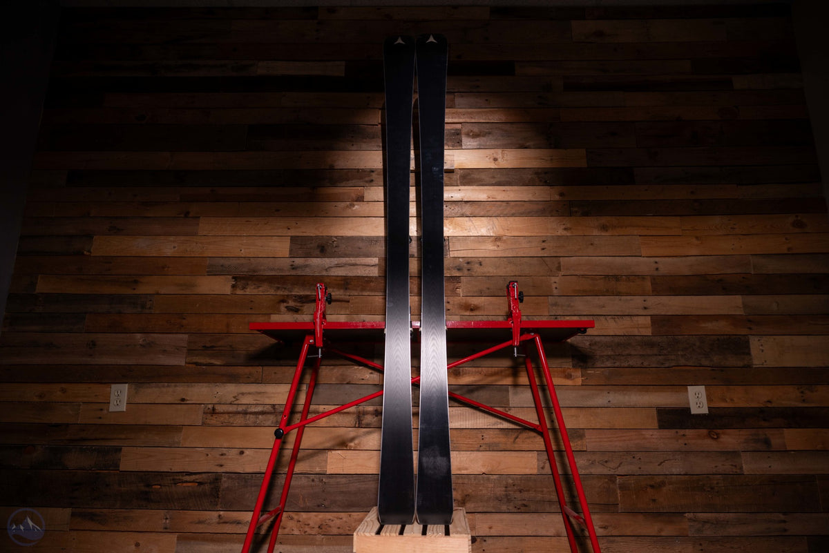 2027 Atomic Redster Q7 Revoshock C W/ I12 GW Binding