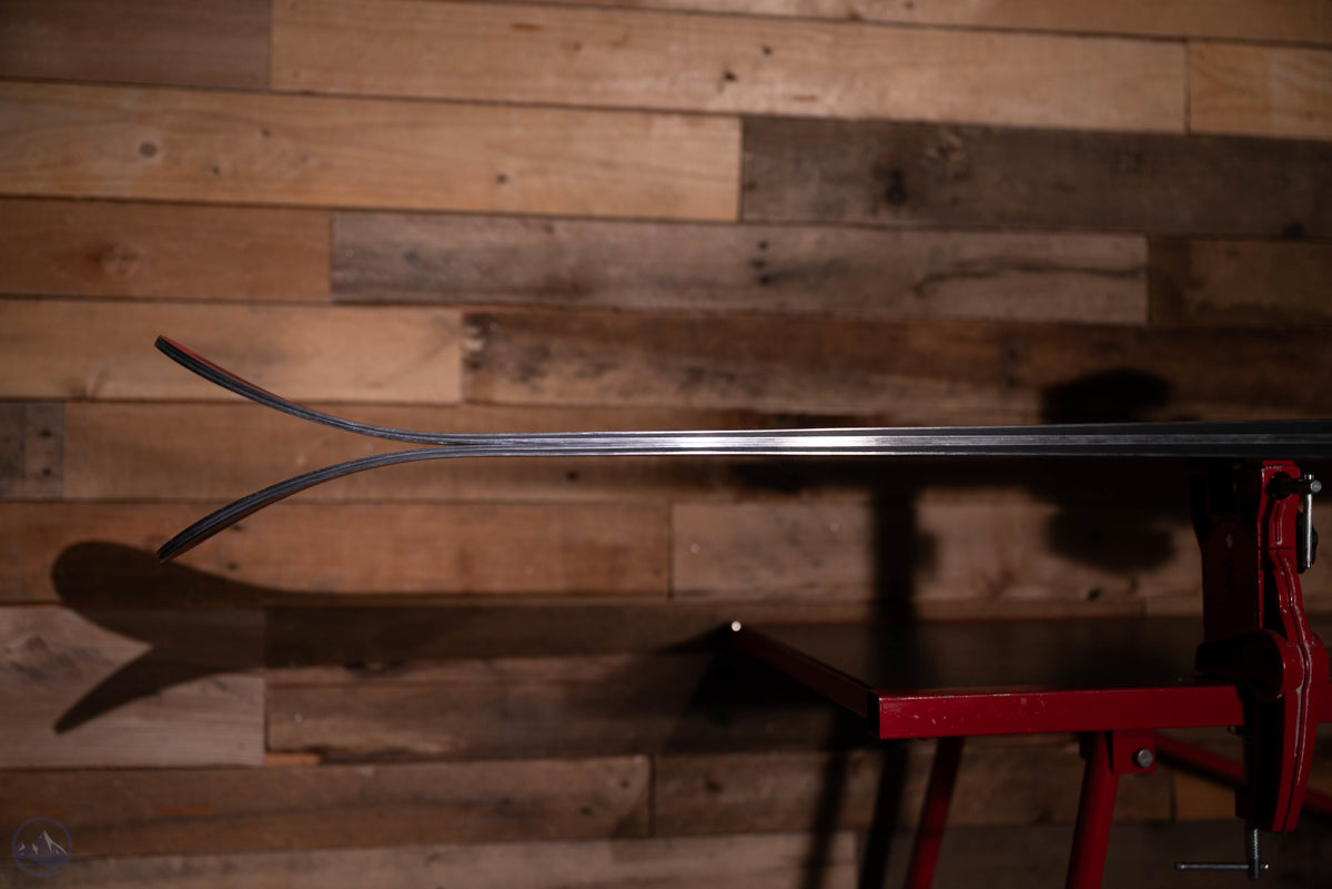 2027 Kastle Legend 1956 Skis