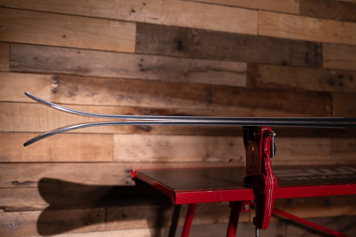 2027 Volkl Mantra 84 Skis