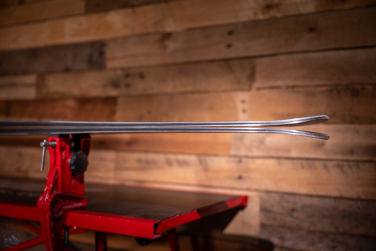 2027 Volkl Mantra 88 Skis