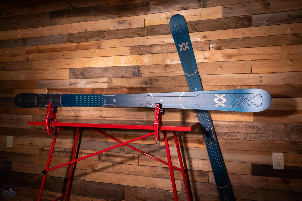 2027 Volkl Mantra 88 Skis