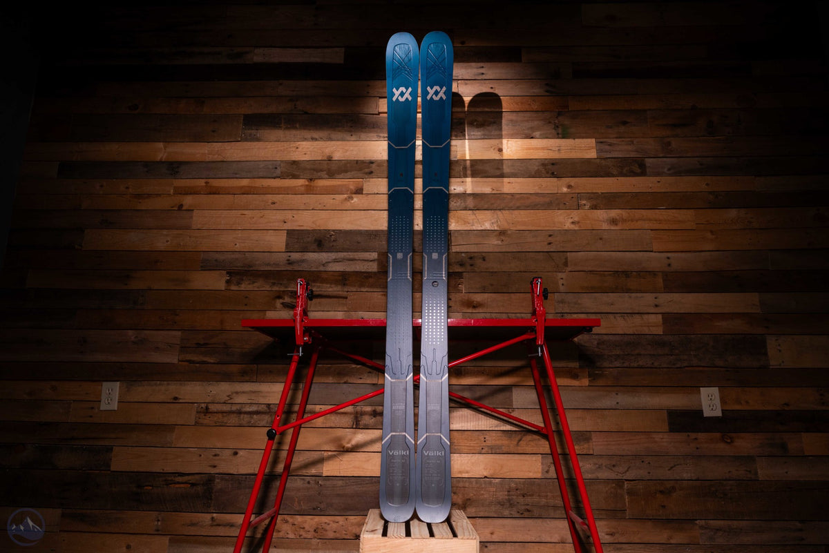 2027 Volkl Mantra 88 Skis