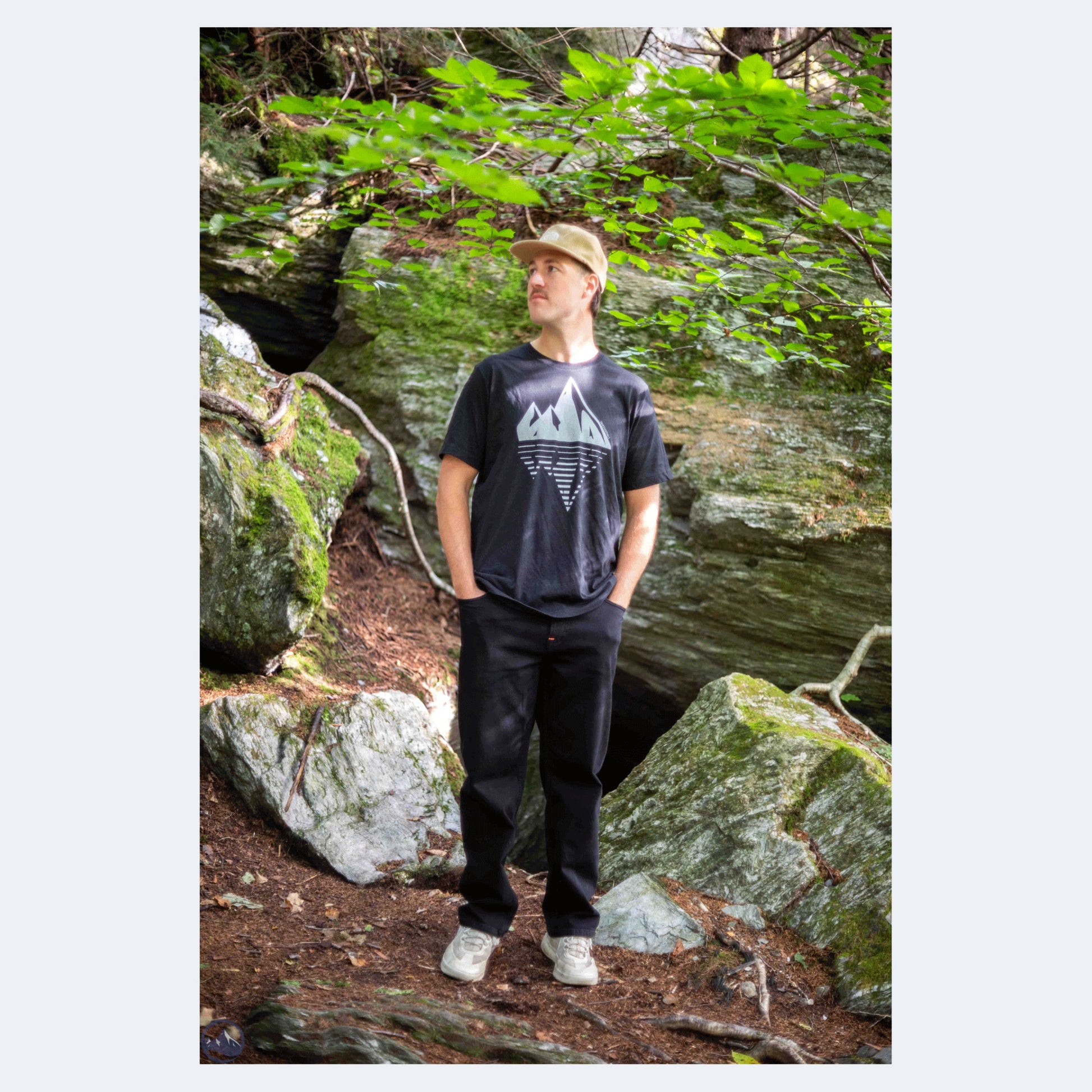 2022 SkiEssentials Logo T-Shirt