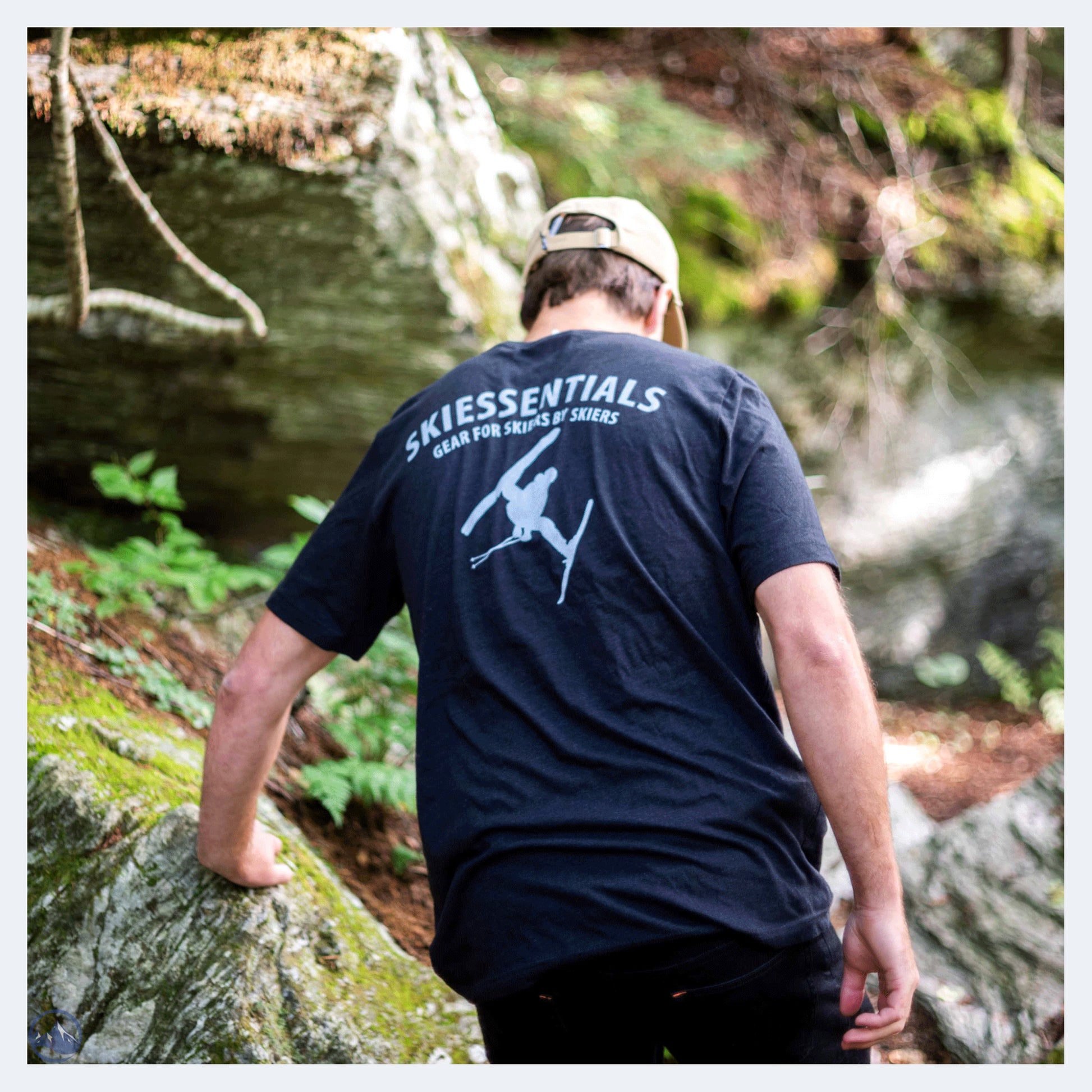 2022 SkiEssentials Logo T-Shirt