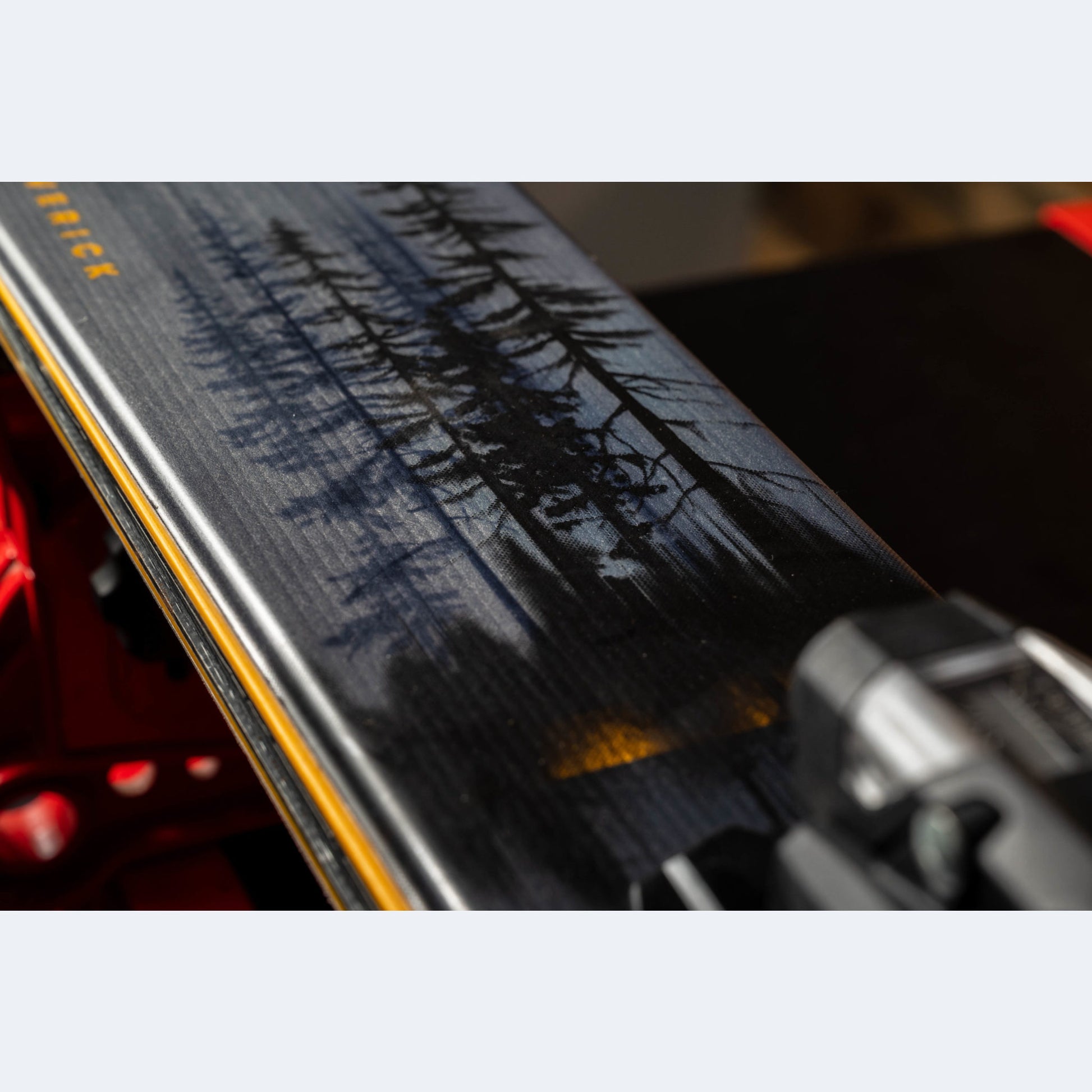2023 Atomic Maverick 100 TI Skis