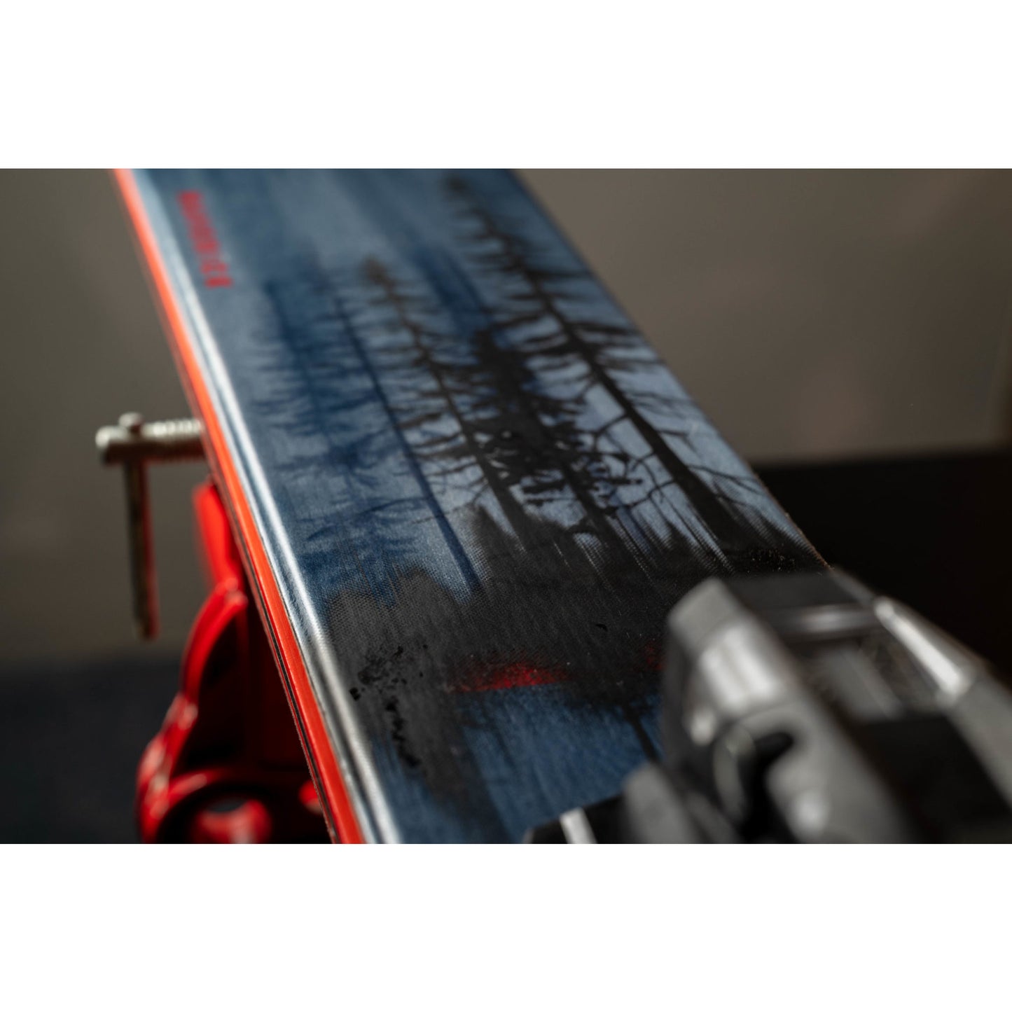 2023 Atomic Maverick 86 C Skis w/ Salomon Warden 11 MNC Bindings