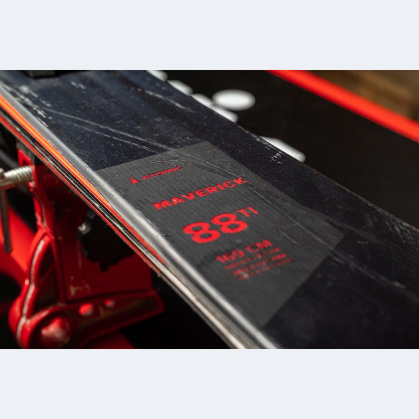 2023 Atomic Maverick 88 TI Skis