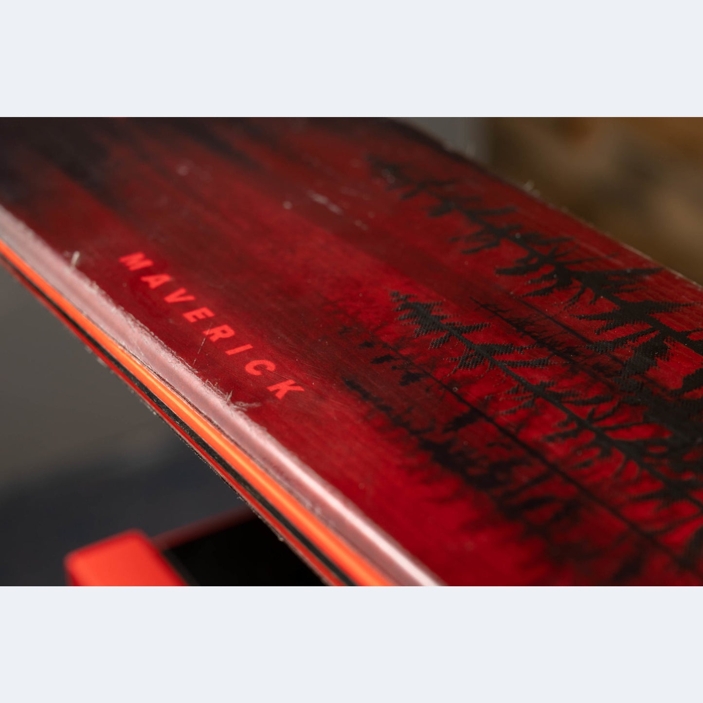 2023 Atomic Maverick 95 Ti Skis