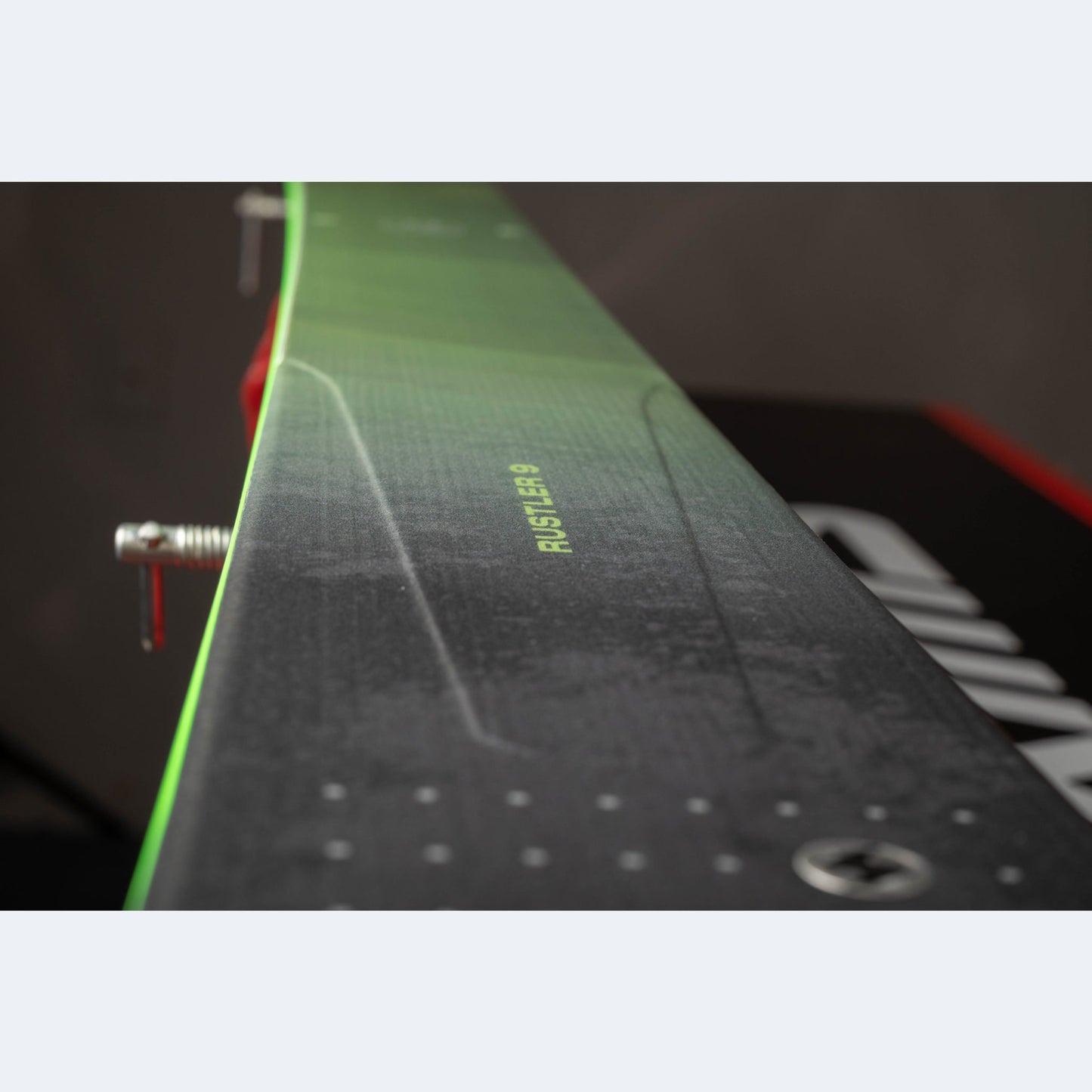 2023 Blizzard Rustler 9 Skis