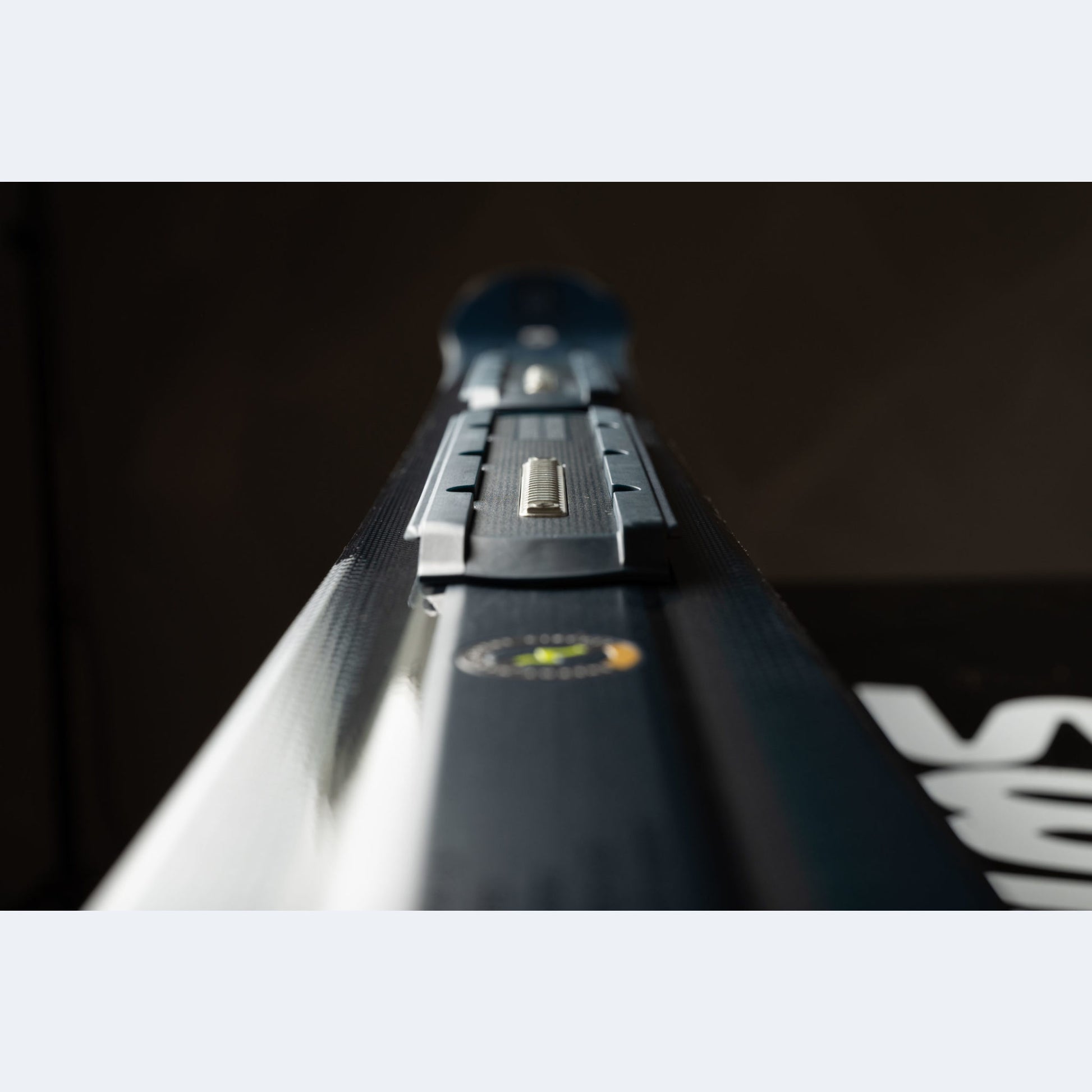 2023 Head Shape e-V10 SW Skis w/ Protector PR 11 GW Bindings