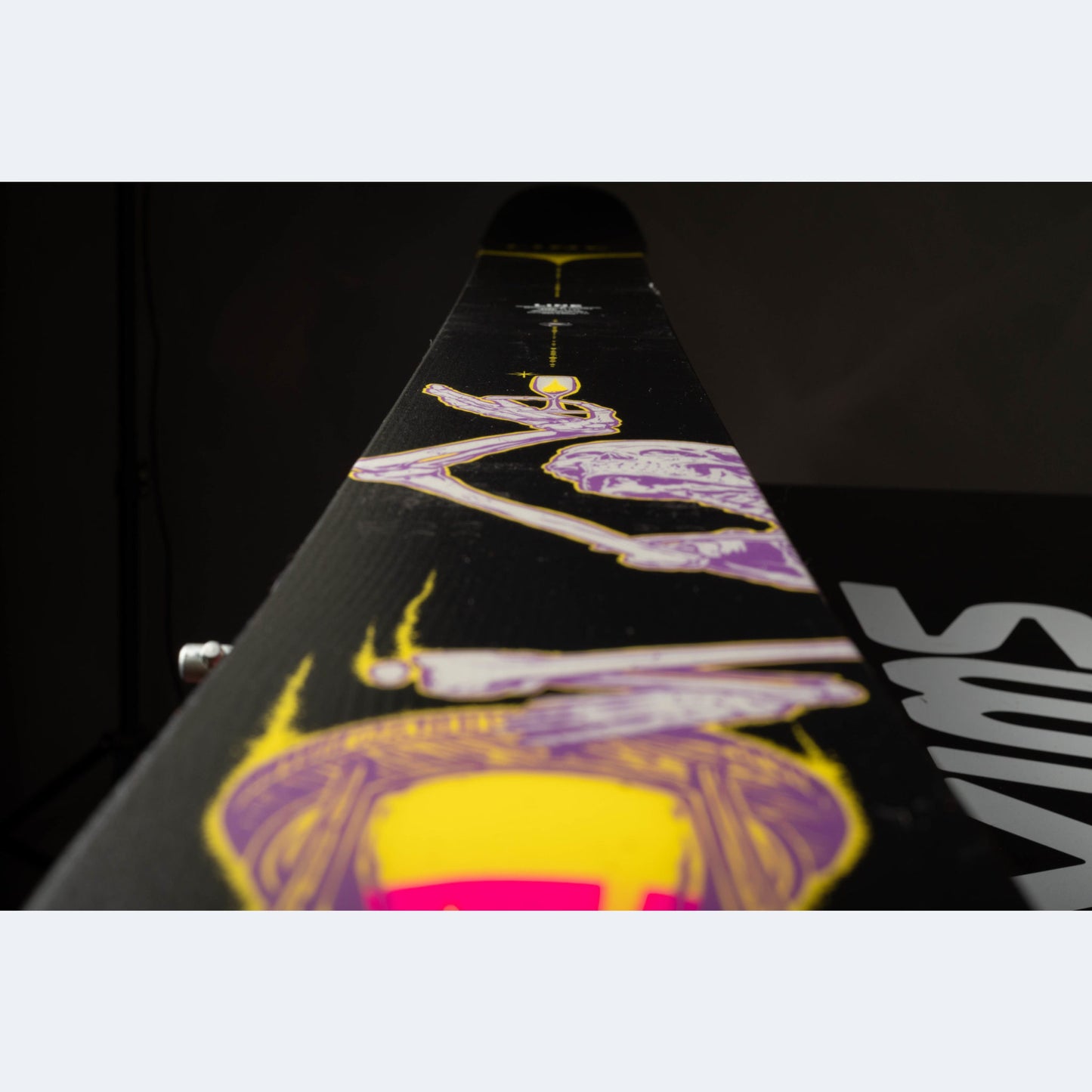 2023 Line Chronic Skis