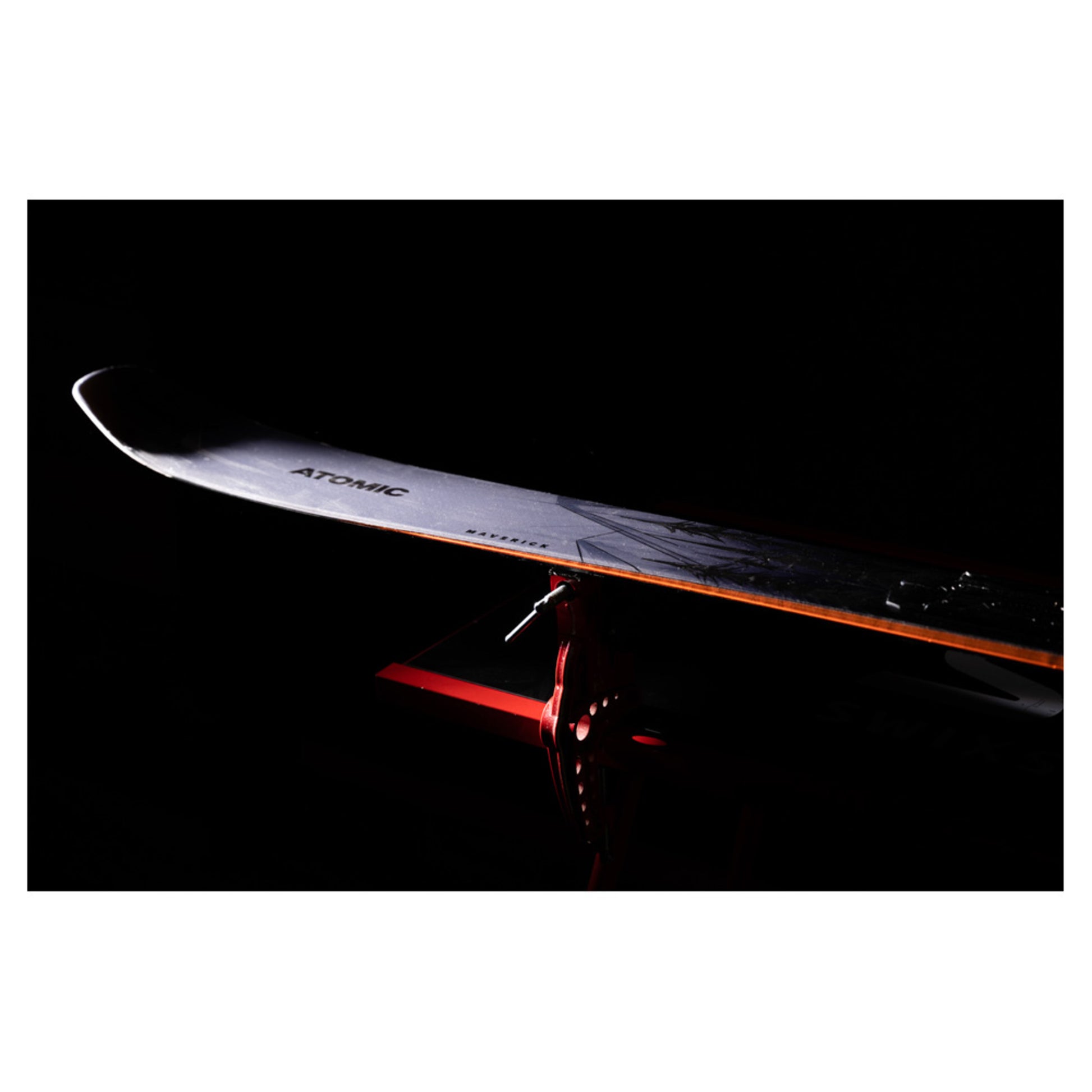 2024 Atomic Maverick 88 TI Skis