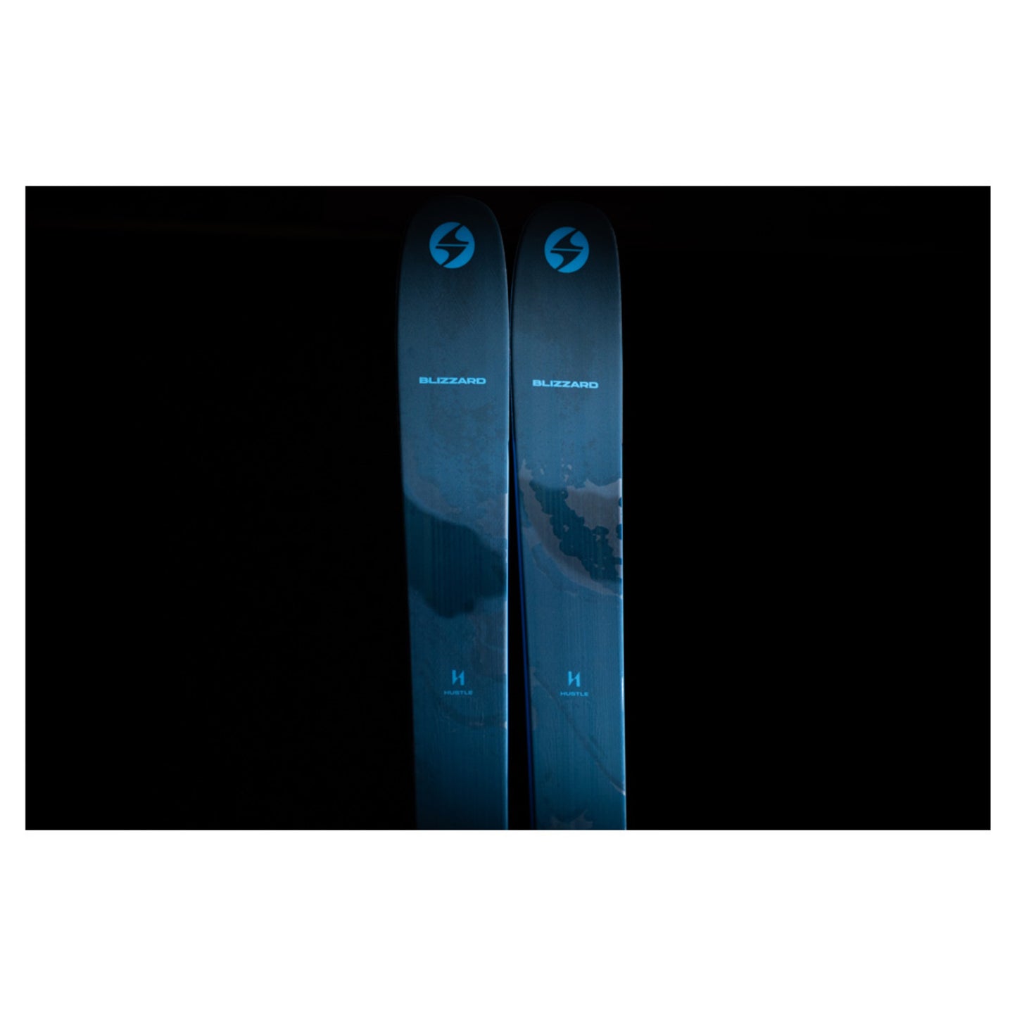 2024 Blizzard Hustle 9 Skis