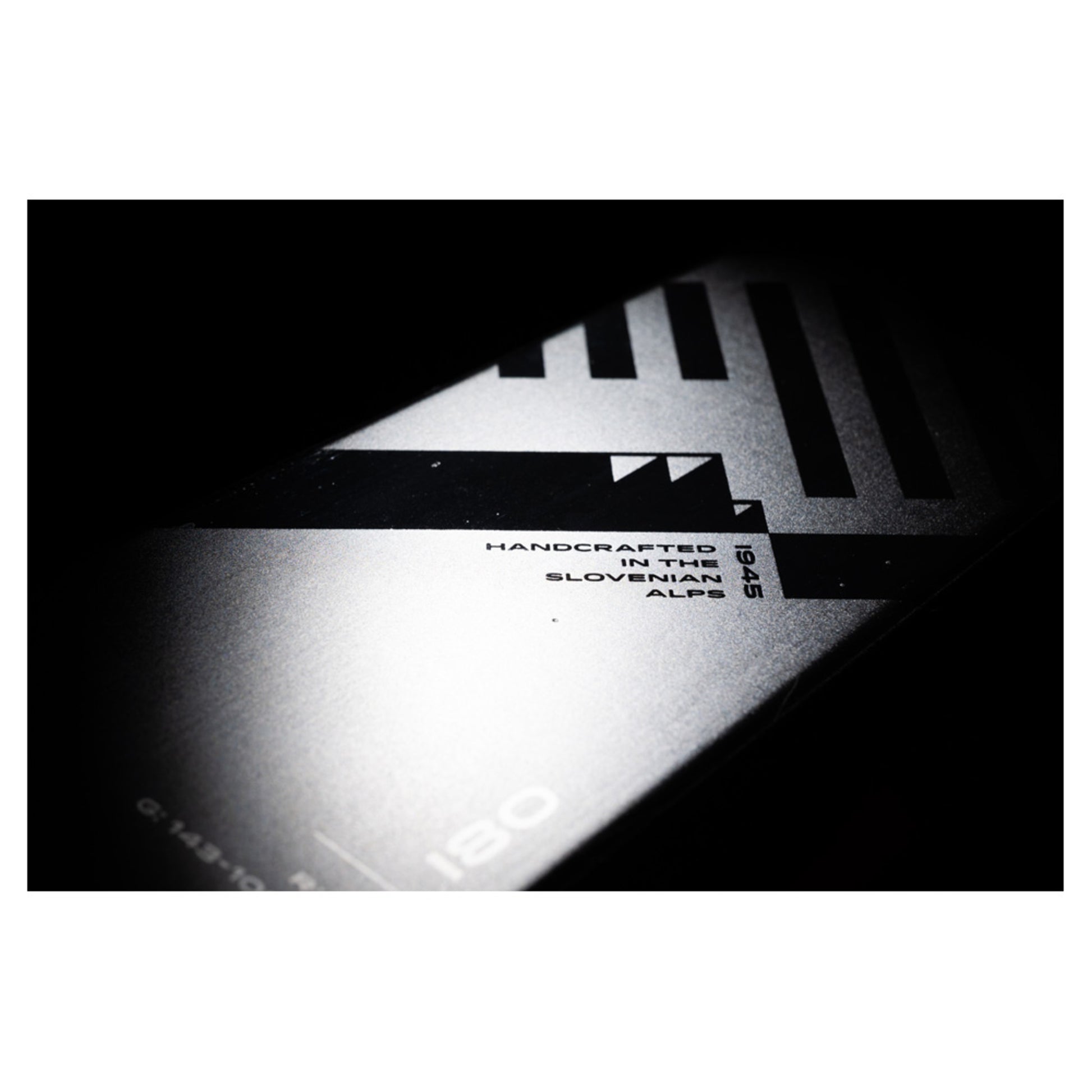 2024 Elan Ripstick 106 Black Edition Ski
