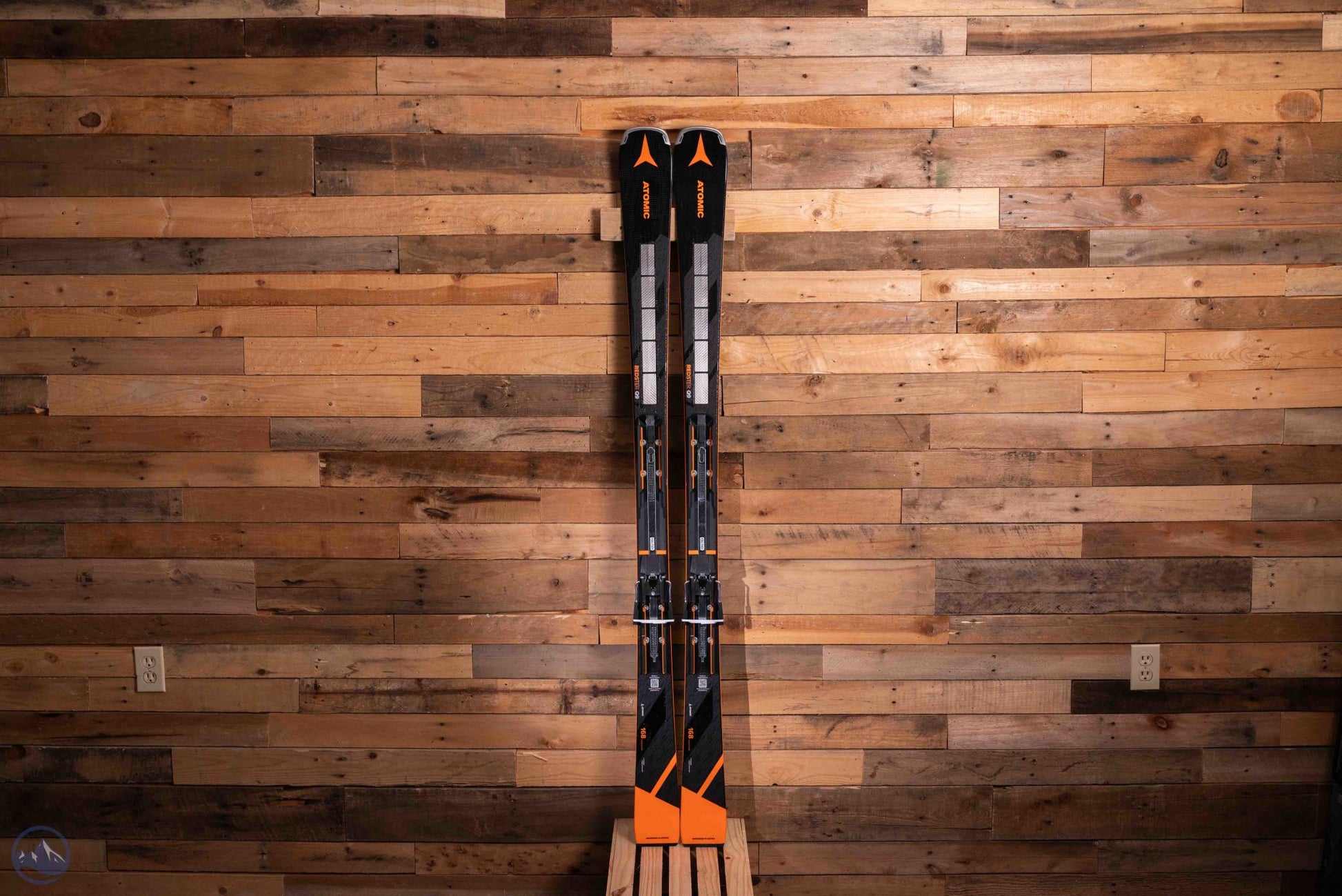 2026 Atomic Redster Q9 Revoshock S Skis W/ I 12 GW Black Bindings