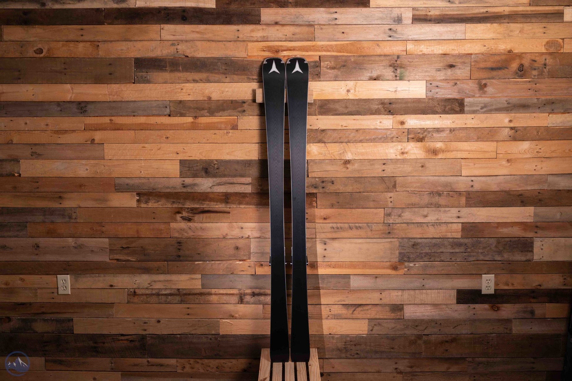 2026 Atomic Redster Q9 Revoshock S Skis W/ I 12 GW Black Bindings