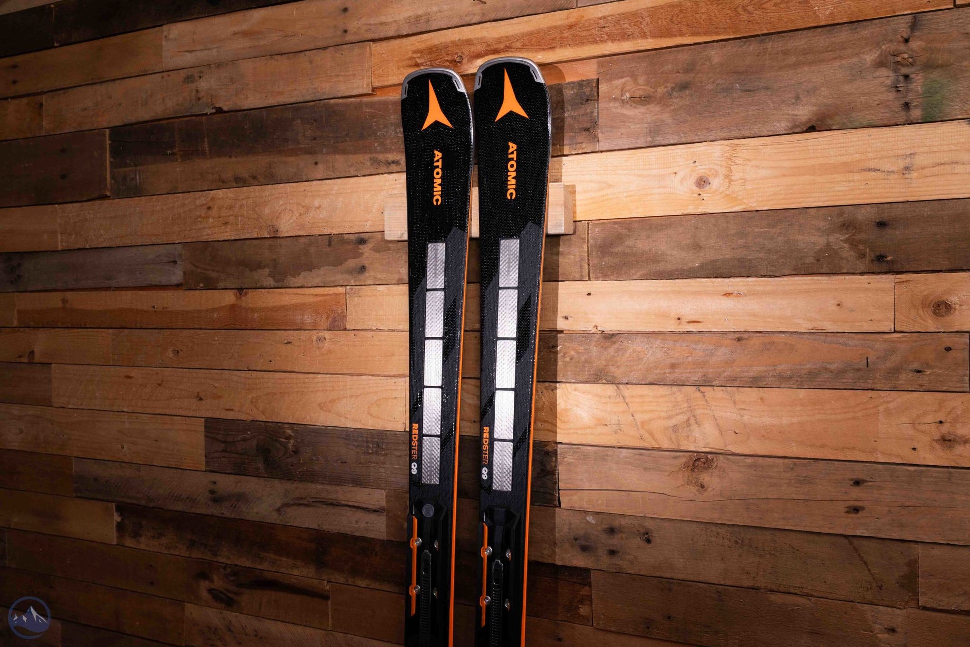 2026 Atomic Redster Q9 Revoshock S Skis W/ I 12 GW Black Bindings