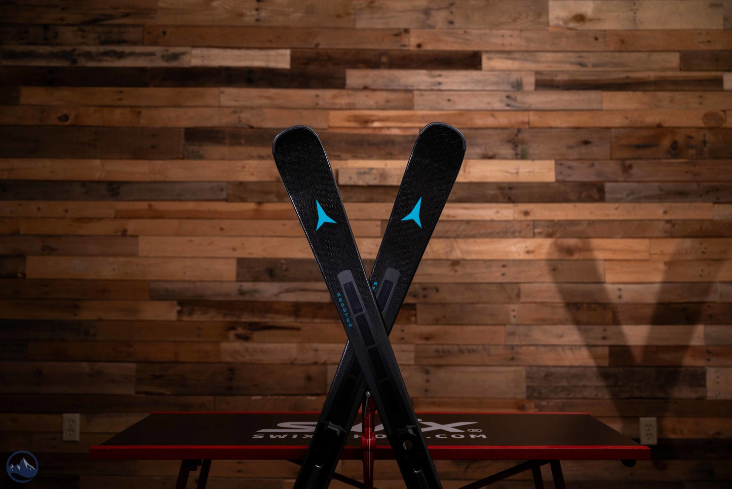 2027 Atomic Redster X7 Revoshock C W/ MI12 GW Binding