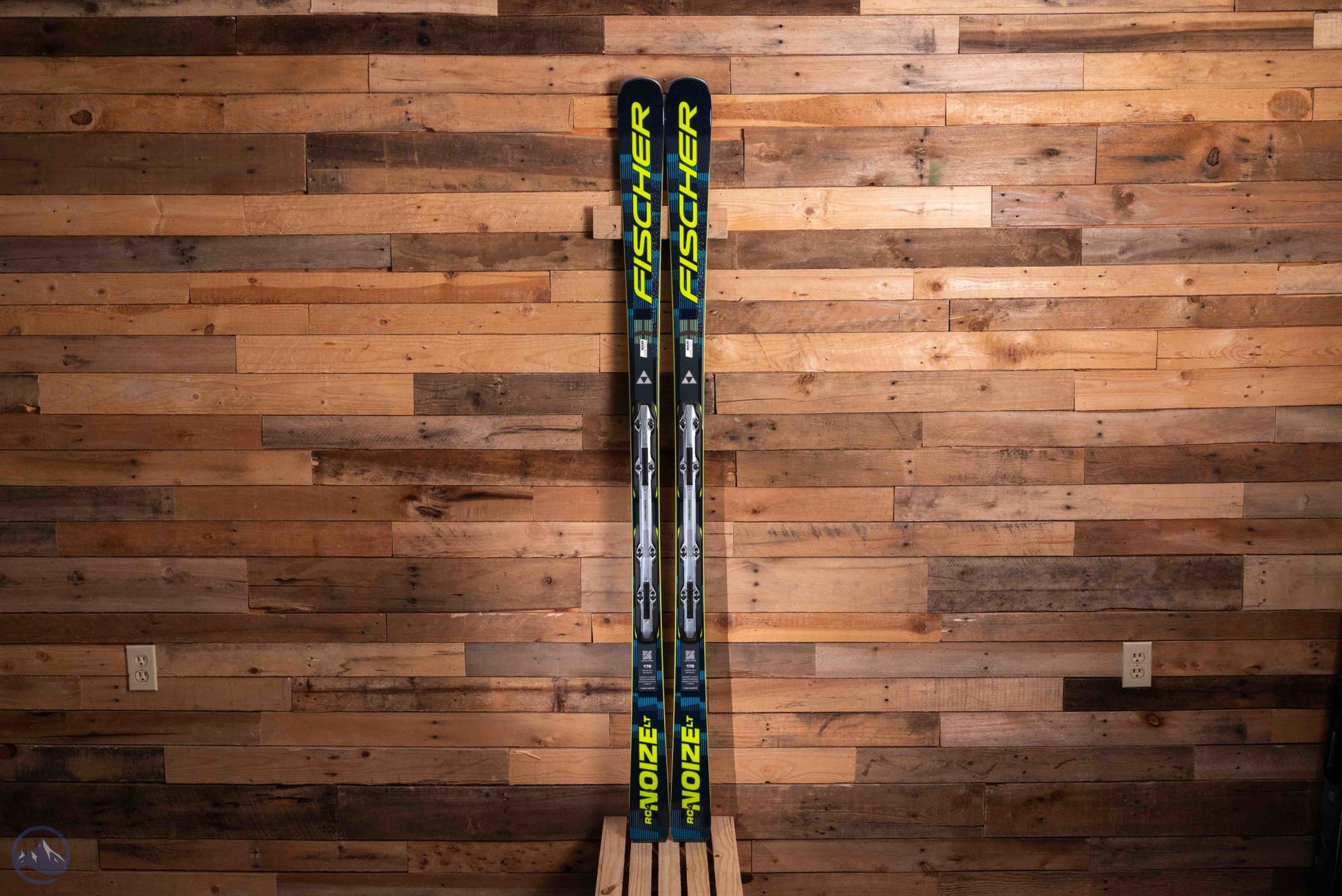 2027 Fischer RC4 NOIZE LT M-Track  Skis w/ RC4 Z12 GW PowerrailBindings