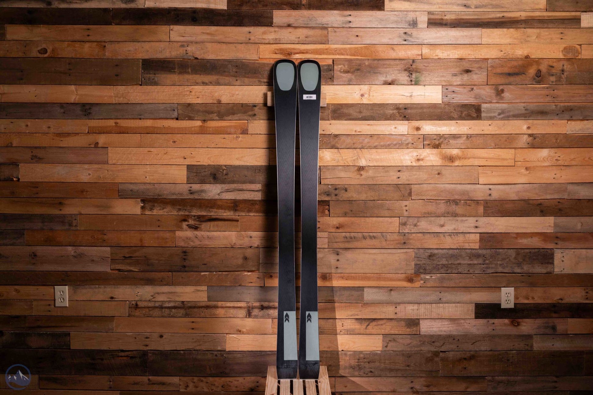 2027 Kastle MX84 Skis
