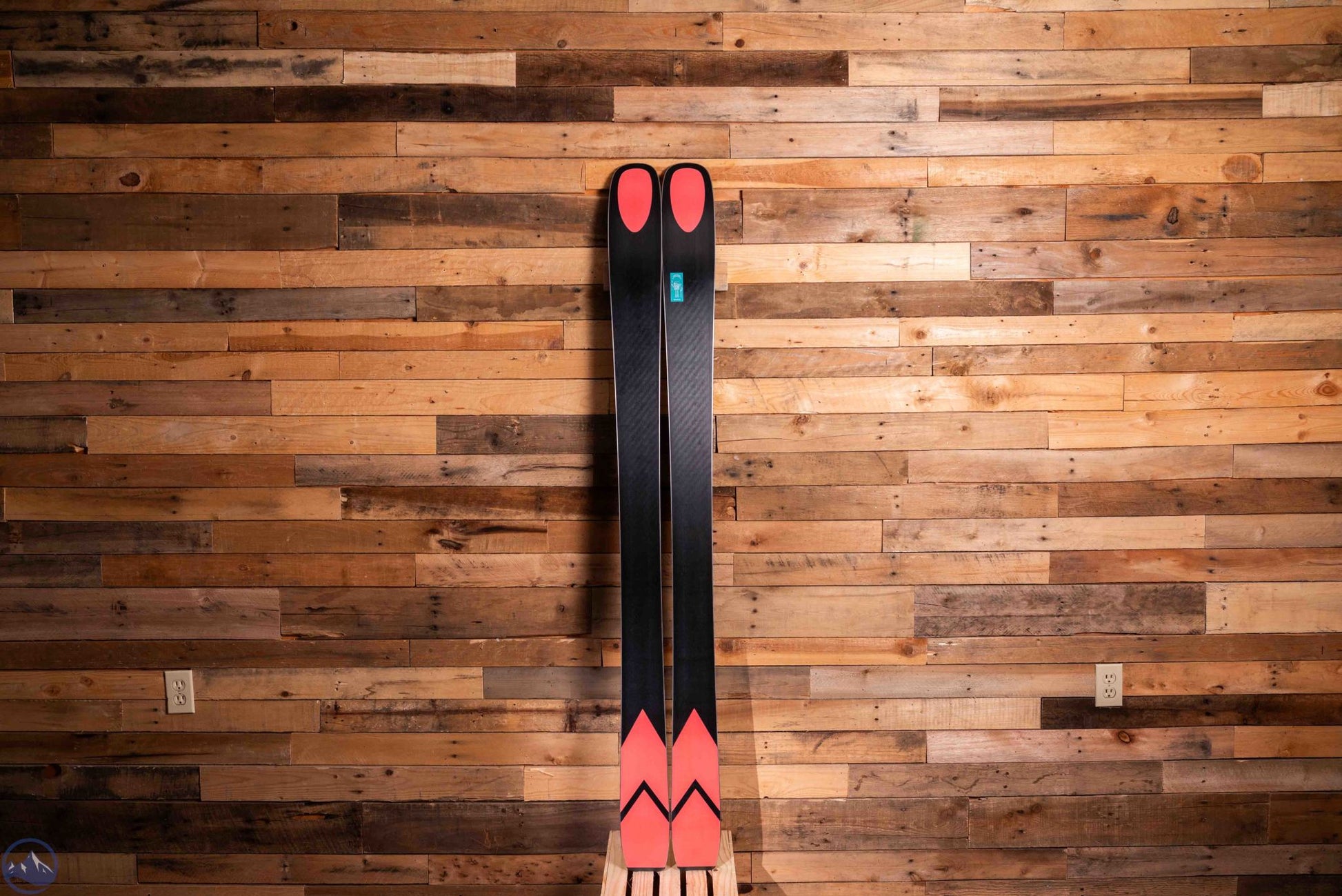 2027 Kastle Paragon 101 Skis