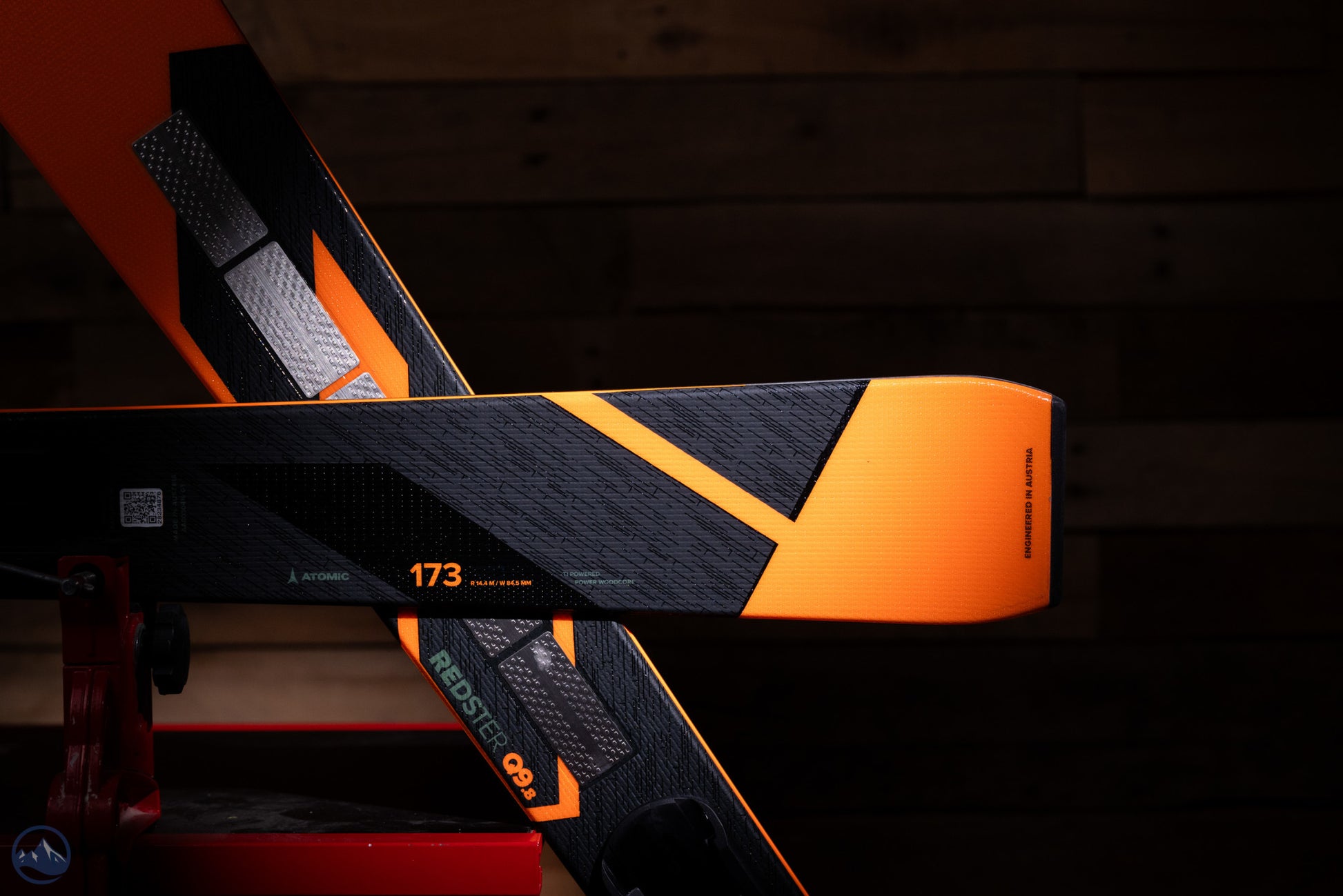 2025 Atomic Redster Q9.8 Revoshock S W/ X 12 GW Black Bindings