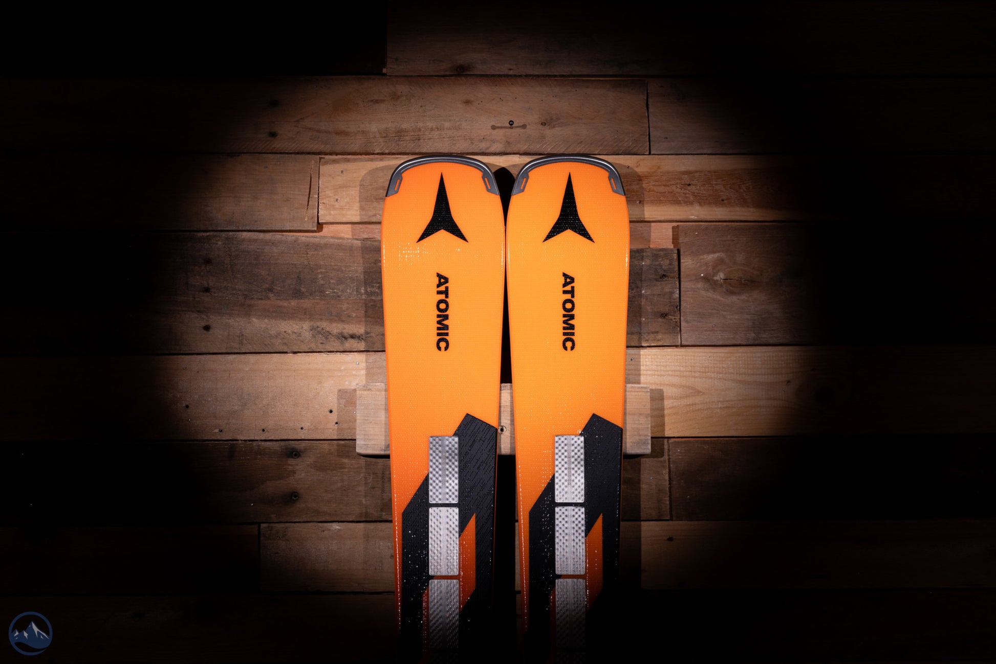 2025 Atomic Redster Q9.8 Revoshock S W/ X 12 GW Black Bindings